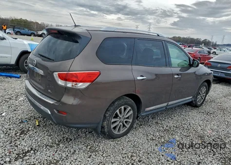 2015 Nissan Pathfinder S z USA, uszkodzony, nr VIN 5N1AR2MN1FC701063